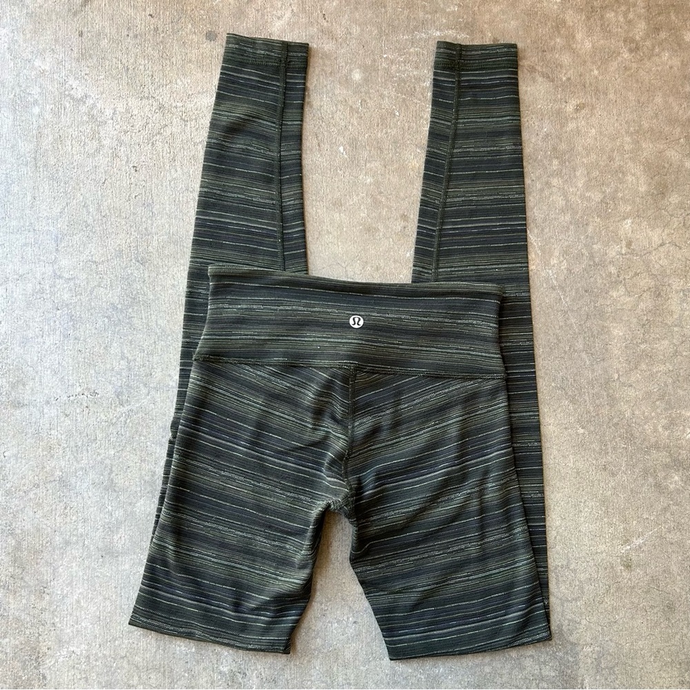 Lululemon legging wunder under size 2